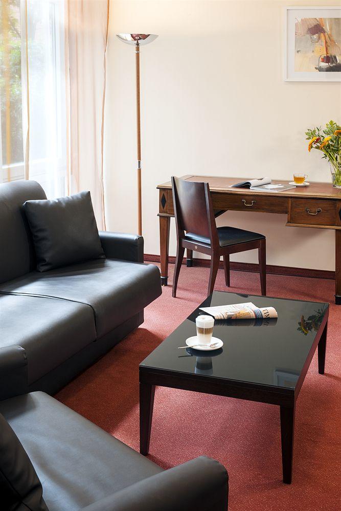 Nh Kreuzberg Hotel 3*